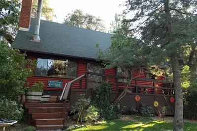 Image de Charmante cabane en rondins entourée par les collines de la forêt nationale de Cleveland