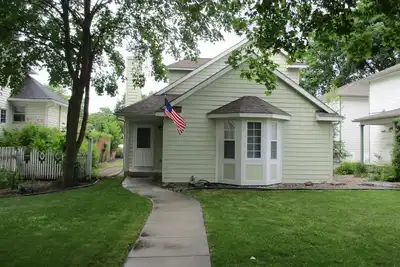 Image de Great Mid-to-Downtown Location only 30 menuets to Glacier National Park!