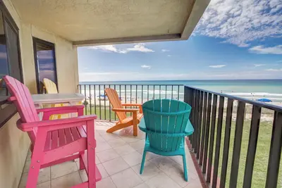 Image de Des vues spectaculaires! Condo moderne fantastique sur l'eau! Unité 201