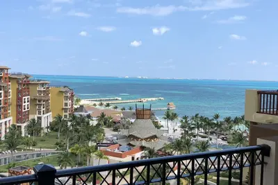 Image de Noël à Cancun! Amenez les enfants! Suite Première Classe (12 / 22-29 / 2018) 6 personnes