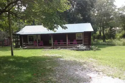 Image de Log Cabin, à 5 miles de la ville, mais très pays