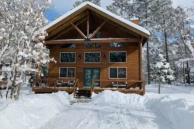 Image de Belle cabine nouvellement construite avec des finitions éligantes mais confortables
