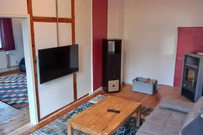 Image de Mcm Comfort Apartment Gamma avec 2 chambres, entièrement rénové