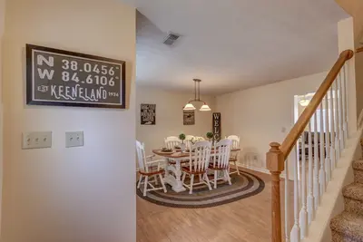 Image de GreatGroupGetaway 15 min de Keeneland / Horse Park / Centre-ville / Royaume-Uni / Red Mile