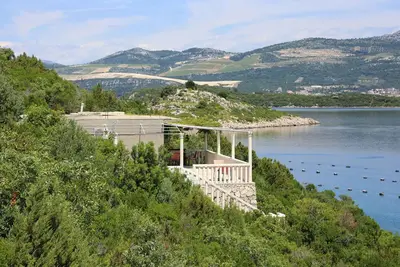 Image de Appartement d'une chambre prés de la plage Kabli, Peljesac (A-10221-a)
