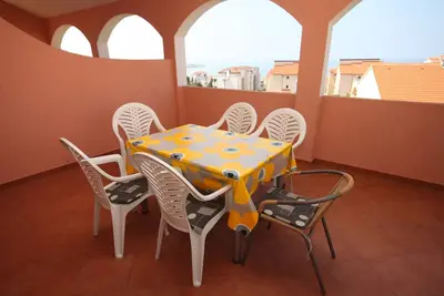 Image de Appartement de deux chambres avec la terrasse et la vue sur le mer Novalja, Pag (A-6341-a)
