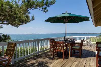 Image de Spectaculaire Cottage Waterfront privé sur Bayside. Vues panoramiques. Animaux acceptés