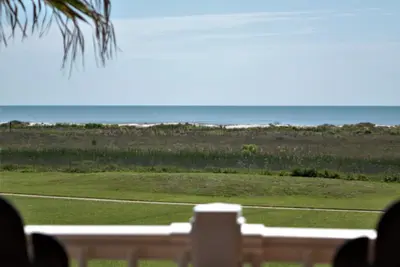 Image de \"Shore Nuff\": Ocean Front- Proche Beach Walkover & Beach Club