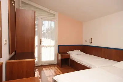 Image de Garçonnière avec le balcon Drasnice, Makarska (As-3330-j)
