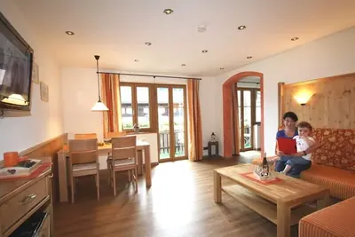 Image de Ferienwohnung (75qm) Balkon, 2 Schlaf- und 1 Wohnzimmer, Küche extra, Wlan, max 5 Personen