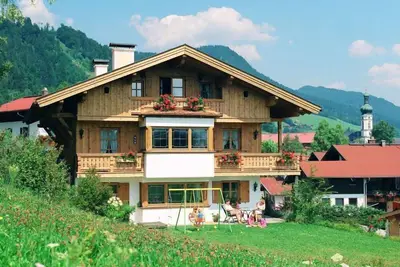 Zwei-Raum-Ferienwohnung (1) 40qm, 2-4 Personen, Extra-Schlafzimmer, Küche, Balkon
