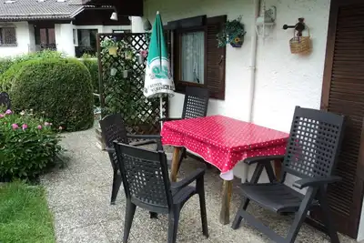 Image de Ferienwohnung (82qm), Terrasse, Küche extra, 2 Schlaf- und 1 Wohn-/Schlafzimmer, Wlan, max 6 Personen
