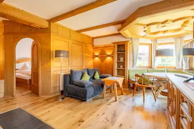 (8) Sonnwinkel: Drei-Raum-Ferienwohnung 75qm, Dusche/Wc, 2 Extra-Schlafzimmer, Küche, Terrasse