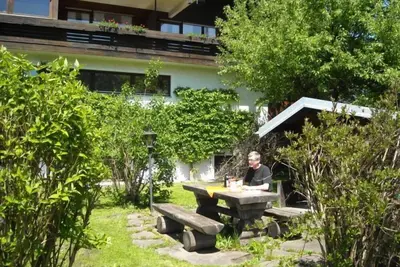 Drei-Raum-Ferienwohnung (7) Unterberg, 82 qm, Bad/Wc, Extra-Schlafzimmer, Küche, Balkon