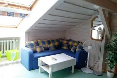 Image de Ferienwohnung -32- in der Mansarde ohne Balkon (ca. 46 qm), Kochnische, 1 Schlaf- und 1 Wohn-/Schlafzimmer, Wlan