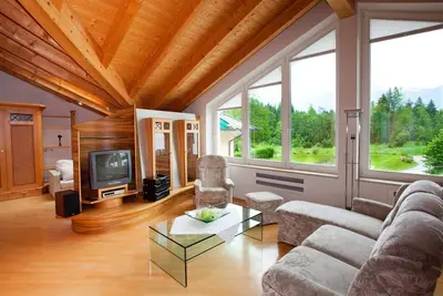 Image de Hochkalter für 2-4 Pers. , ca. 120 m², 2 Schlafzimmer, Wohnzimmer mit integr. Küche, Bad mit Dampfdusche u. Whirlp