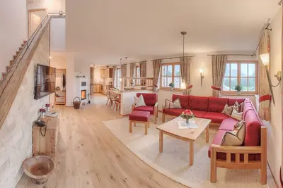 Image de Ferienwohnung \"Rose\" (110qm) 2 Schlafzimmer, 2 Badezimmer, Wohnzimmer, Küche, Balkon, max. 4 Personen