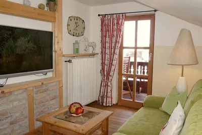 Image de 6. Fewo Chiemsee, 43 qm, 2-3 Pers. , 1 Schlafzimmer, 1 Wohn-Schlafraum, Ostbalkon 2. Og