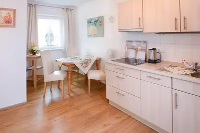 Image de Ferienwohnung 1 \"Rauschberg\" (60qm), 1. Stock, Südbalkon, Küchenzeile, Tv, Lan + Wlan, max 2 Personen
