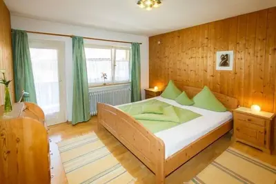 Image de Ferienwohnung -6- (68qm), Balkon, KĂĽche extra, 2 Schlaf- und 1 Wohnzimmer, max 4 Personen