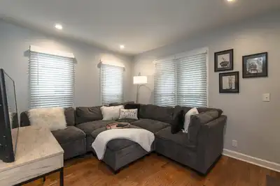 Image de Tout neuf! Magnifique condo près de Vandy, Music Row et Belmont