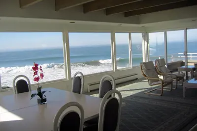 Image de AwesomeView - luxe sur la plage sur l'eau