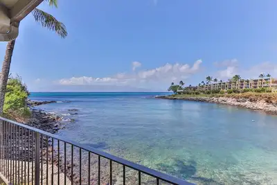 Image de En bord de mer au Honokeana Cove! Unité # 101-3 Br 2. 5 salles de bains Townhouse. 6 couchages.