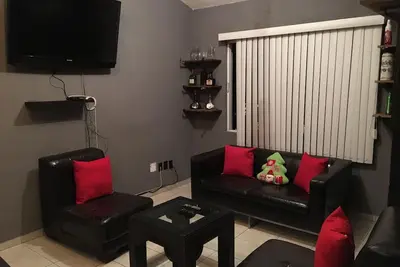 Image de Appartement confortable avec concept artistique. Près d'un lieu touristique attrayant