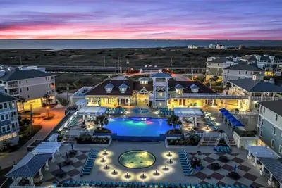 Image de FantaSea - quelques pas au Beach Club - Profitez de la vue sur l'océan et la baie!