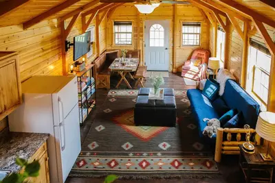 Image de Paradise Valley Cabin par Chico & Yellowstone Park!