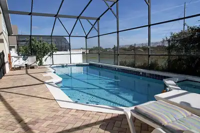 Image de A Plus Maison de vacances 5 chambres 4 salles de bain à Indian Creek 3 miles de Disney