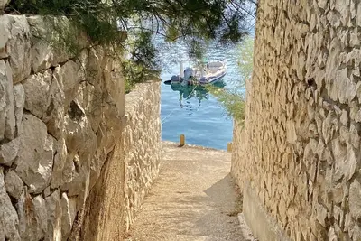 Image de un appartement unique tres proche de la mer