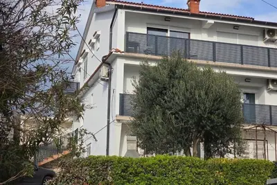 Image de Appartement d'une chambre avec le balcon et la vue sur le mer Palit, Rab (A-4983-a)