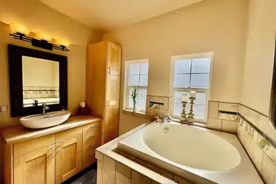 Image de Bucking Mule 500 Sf. Studio ~ Downtown Durango & Japanese Soaking Tub!