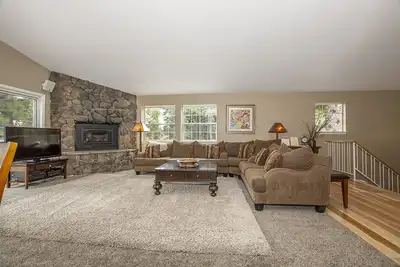 Image de Shean: 5 Br / 4 Ba maison / chalet à Tahoe City, pour 15 personnes