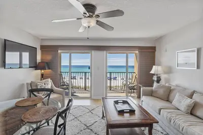 Image de 27- Découvrez la beauté de nos magnifiques plages dans ce condo Beach Front! Coral Reef Club