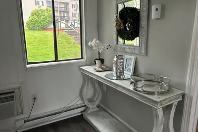 Image de Très bien situé avec vue sur le lac