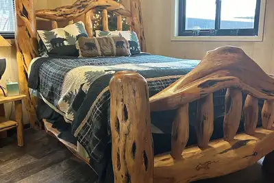 Image de Retraite Cabine-Sortez de la chaleur! Maison à trois étages