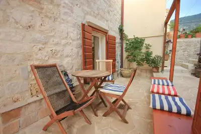 Image de Garçonnière prés de la plage Komiza, Vis (As-3035-f)