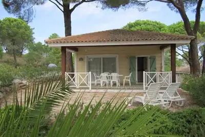 Maison pour 8 personnes situé dans un parc arboré à Gassin