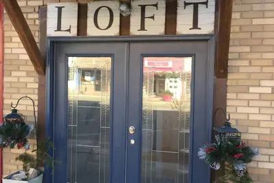 Image de Starved Rock Country Loft dans le centre-ville historique de LaSalle ~ Superbe vue sur la rivière