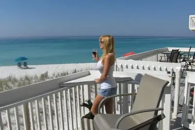 Image de Superbe condo en front de mer! <br>Venez rester avec nous! !