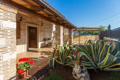 Appartement de deux chambres avec la terrasse Tar, Porec (A-13245-a)