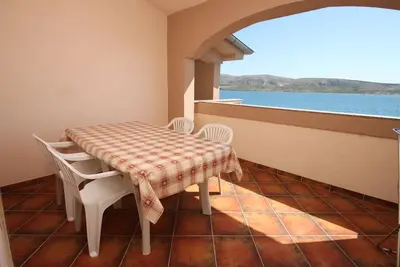 Image de Appartement d'une chambre prés de la plage Kustici, Pag (A-6376-b)