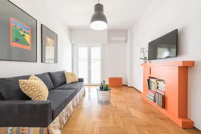 New Relaxed Central Apartment ☆ Walk Everywhere ☆
