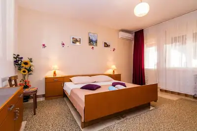 Image de Appartement de trois chambres avec le balcon Privlaka, Zadar (A-5747-b)