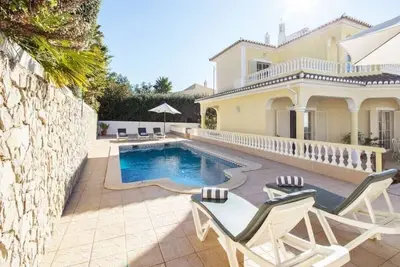 Image de Camarinha Maison - Villa avec piscine privée et jardin