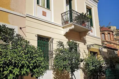 Image de Psyri Neoclassical House w/Yard - Free Parking!