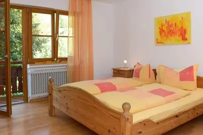 Image de Ferienwohnung Bergfranzenhof, 120qm mit Bakon und Terrasse, 3 Schlafzimmer für max. 6 Personen