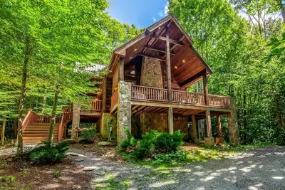Image de Cabine de luxe 3br, 2ba sur Beech Mountain, bain à remous, près de la station de ski de Beech Mountain